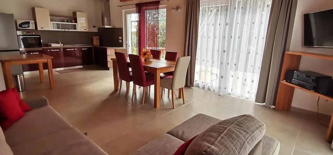 Apartment House Agroturist