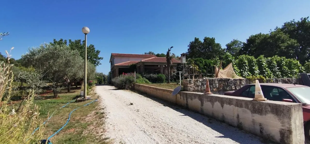 House Agroturist 0*, Rovinj